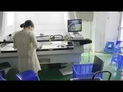 Obcinanie paneli w produkcji od LI Solar